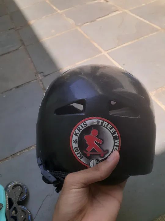 CAPACETE SKATE POUCO USADO - Foto 3