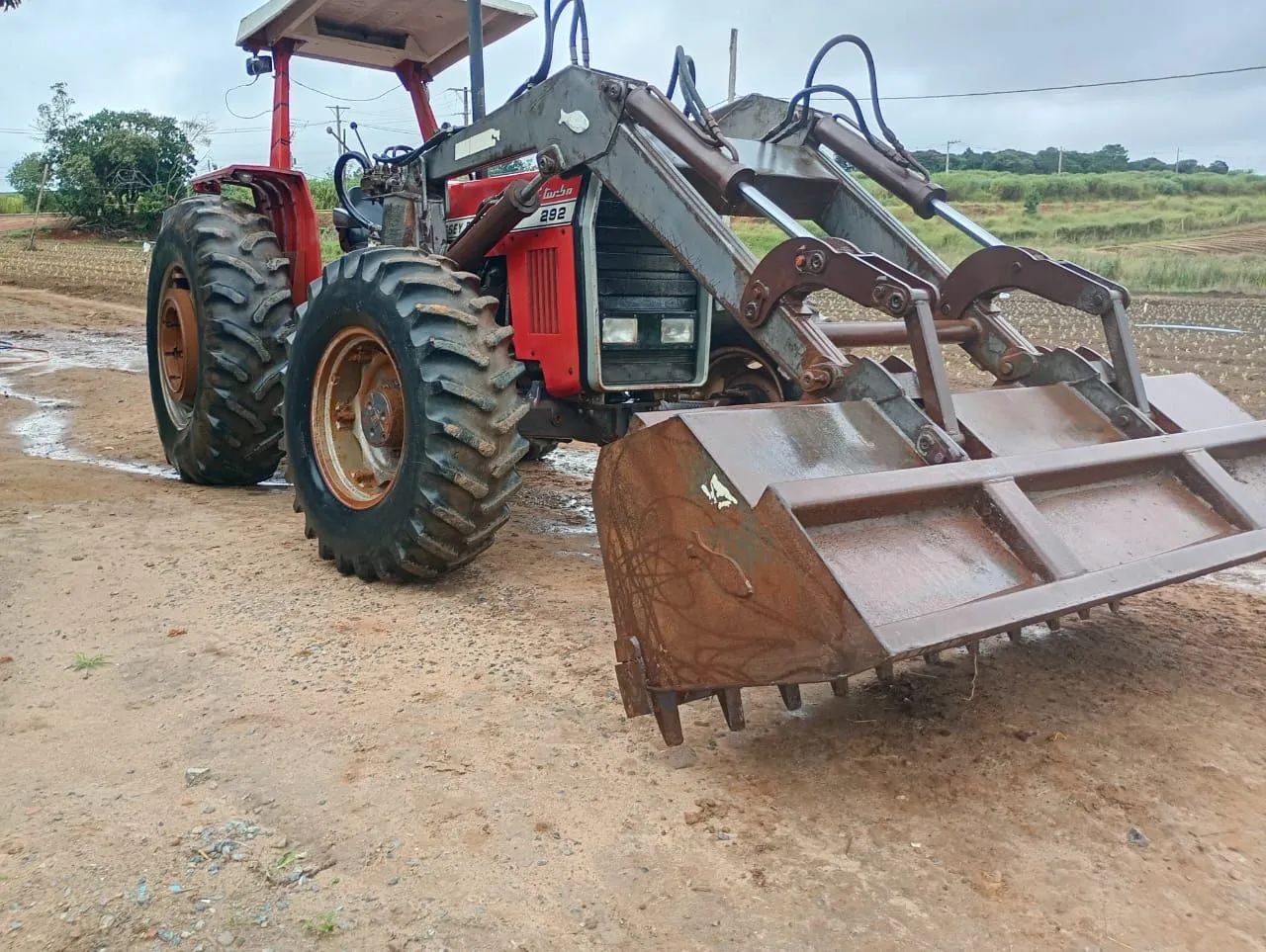 Trator Massey Ferguson 292 com Pá Carregadeira - Foto 2