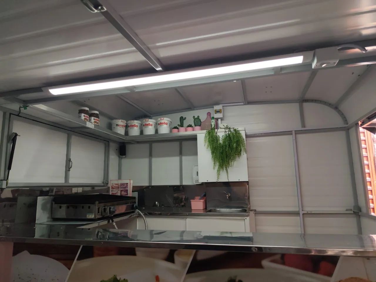Food Truck com energia solar muito novo - Foto 4