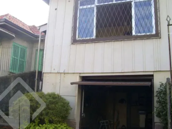 Casa residencial à venda no bairro Passo da Areia com 86 m² e 2 dormitórios/quartos.