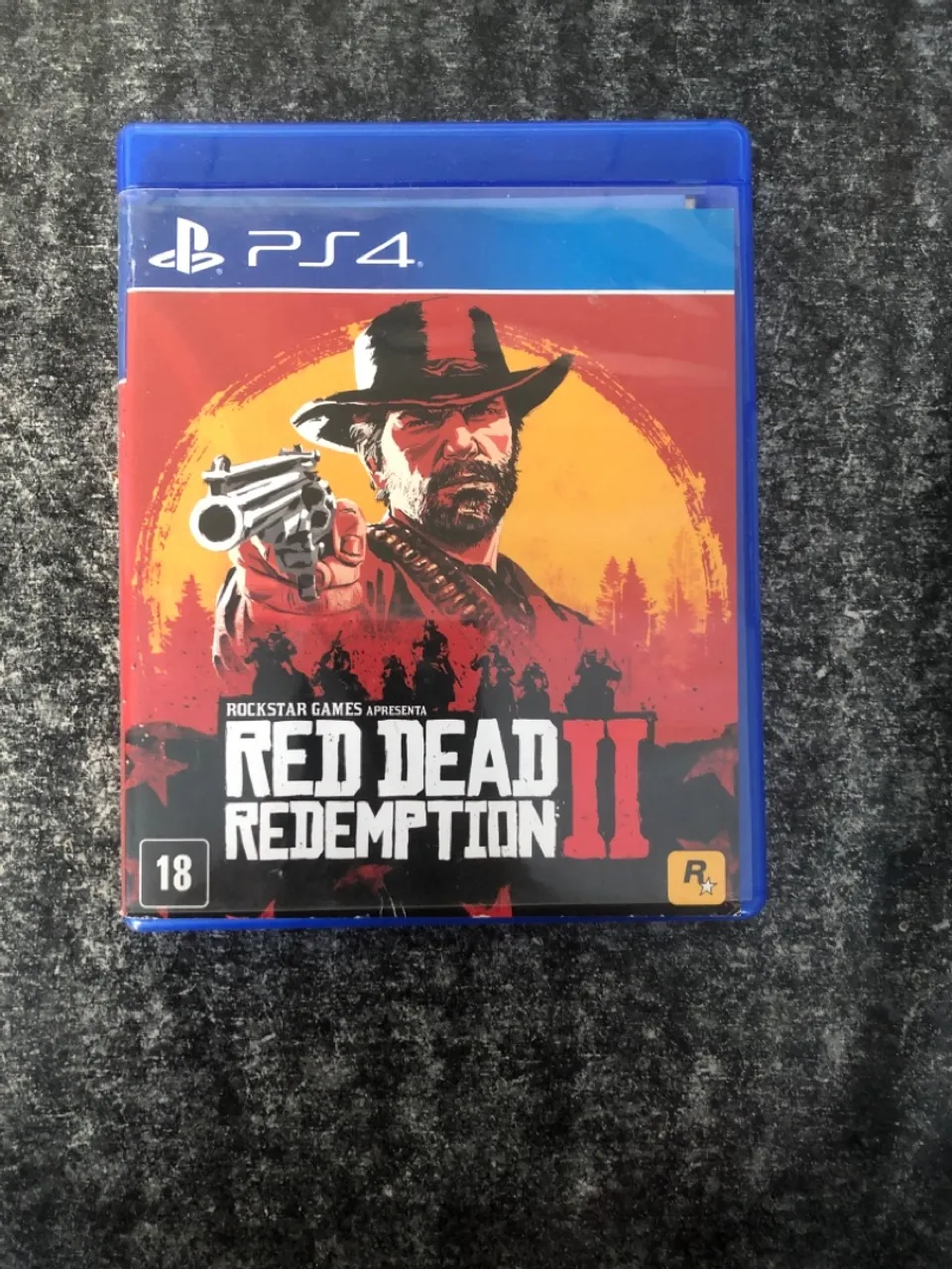 Vendo 2 jogos Red Dead Redemption 2 com o mapa - PS4 e Doom