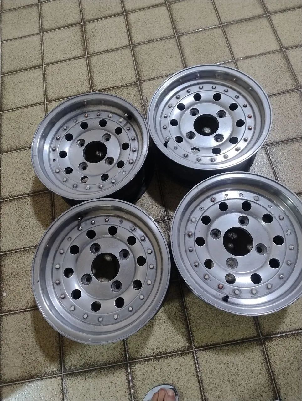 Jogo Roda de aluminio furação 4x130 aro 14 e 15 fusca, brasilia etc. 