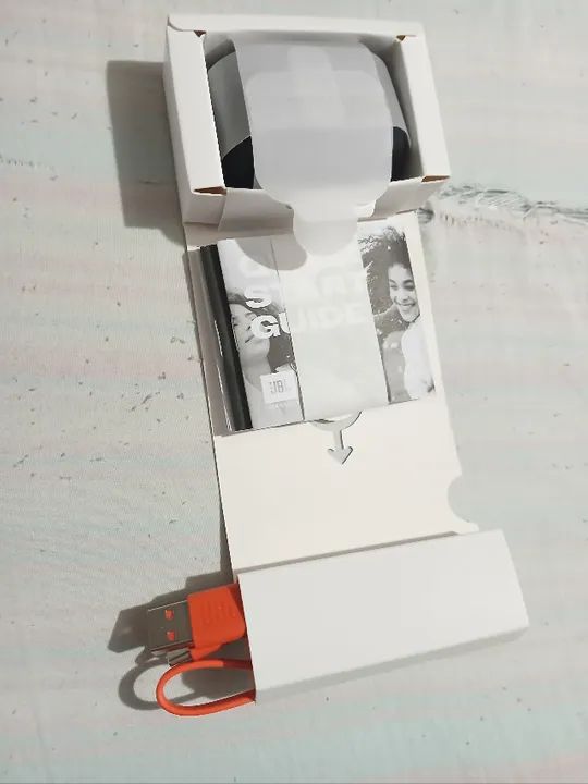 Fone de ouvido sem fio JBL Tune Buds - Foto 2