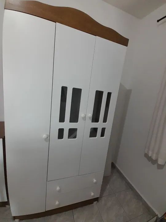 Guarda-Roupas Infantil Branco Provençal 3 Portas com 2 Gavetas