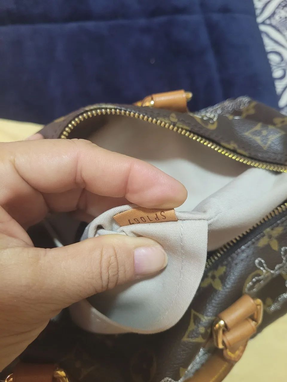 Bolsa Louis Vuitton Speedy 30 com Bordado Floral - Foto 5