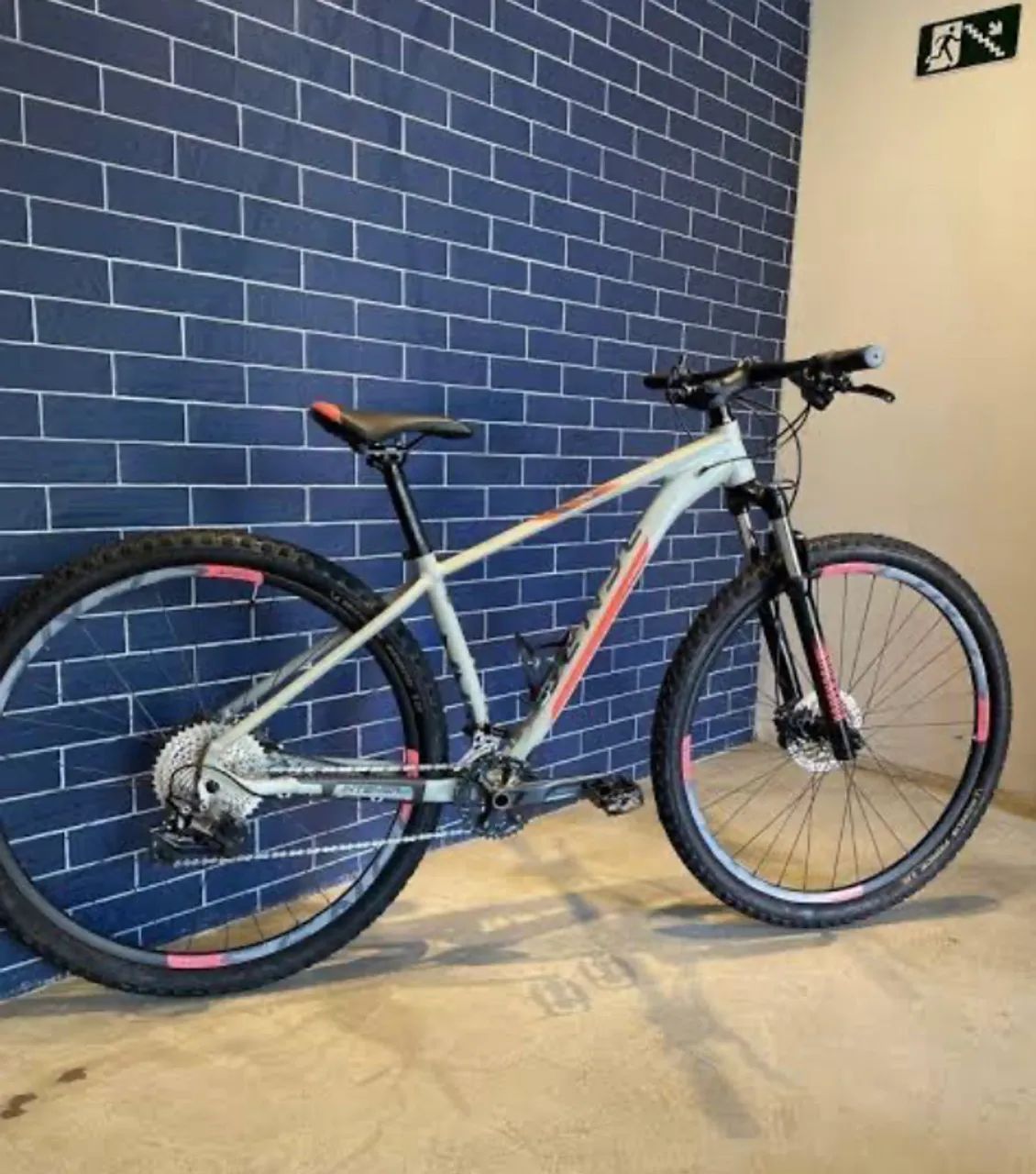 Bicicleta Aro 29 - Conservada 