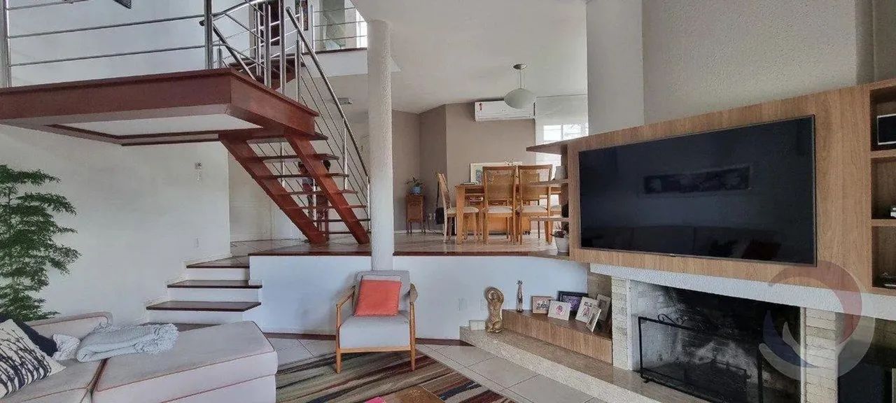 Casa para Venda em Florianópolis, Cacupé, 3 dormitórios, 1 suíte, 4 banheiros, 2 vagas - Foto 4