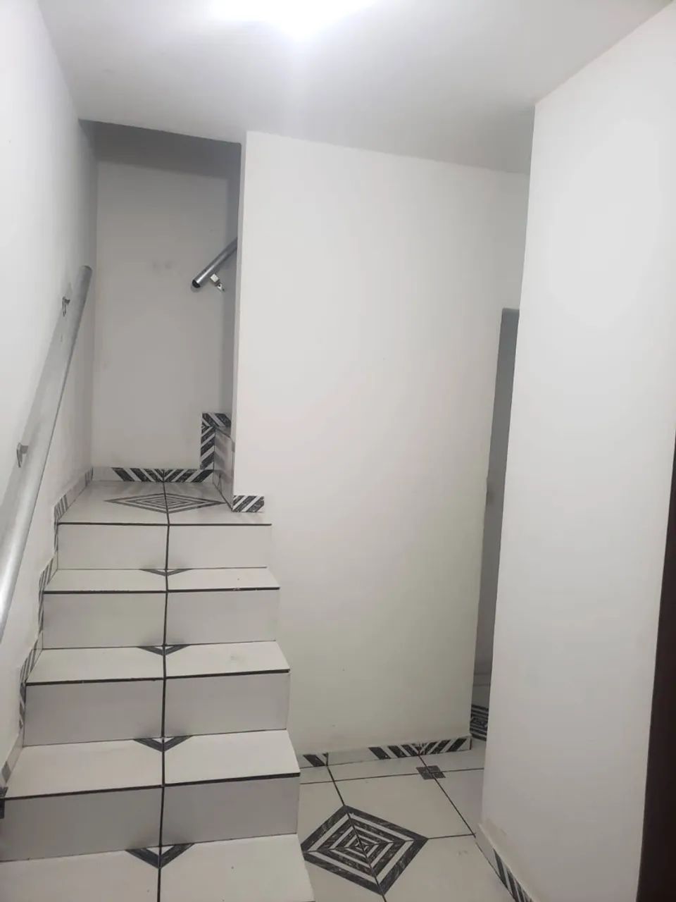 Apartamento com piso diferenciado e ótima iluminação - Foto 3