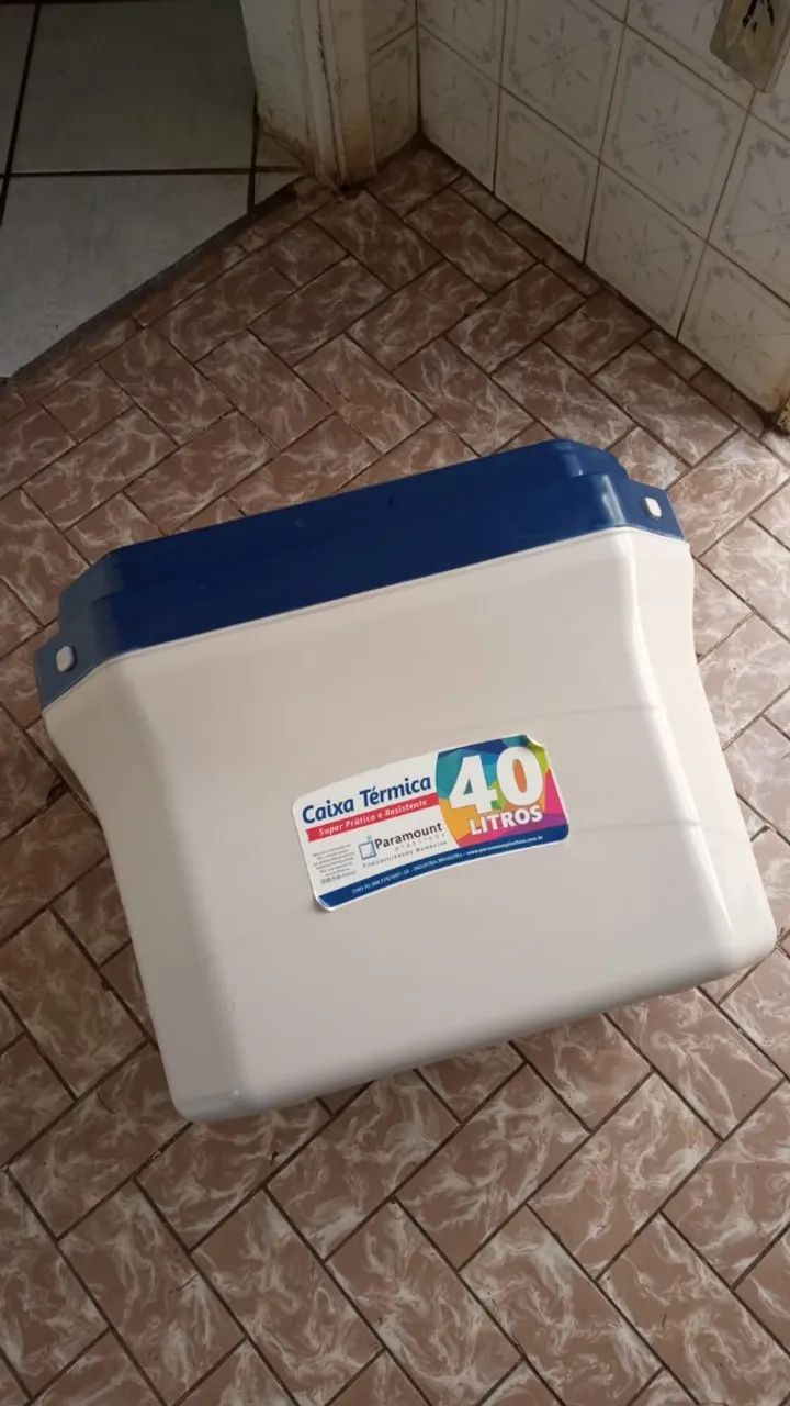 Caixa Térmica Paramount 40litros  