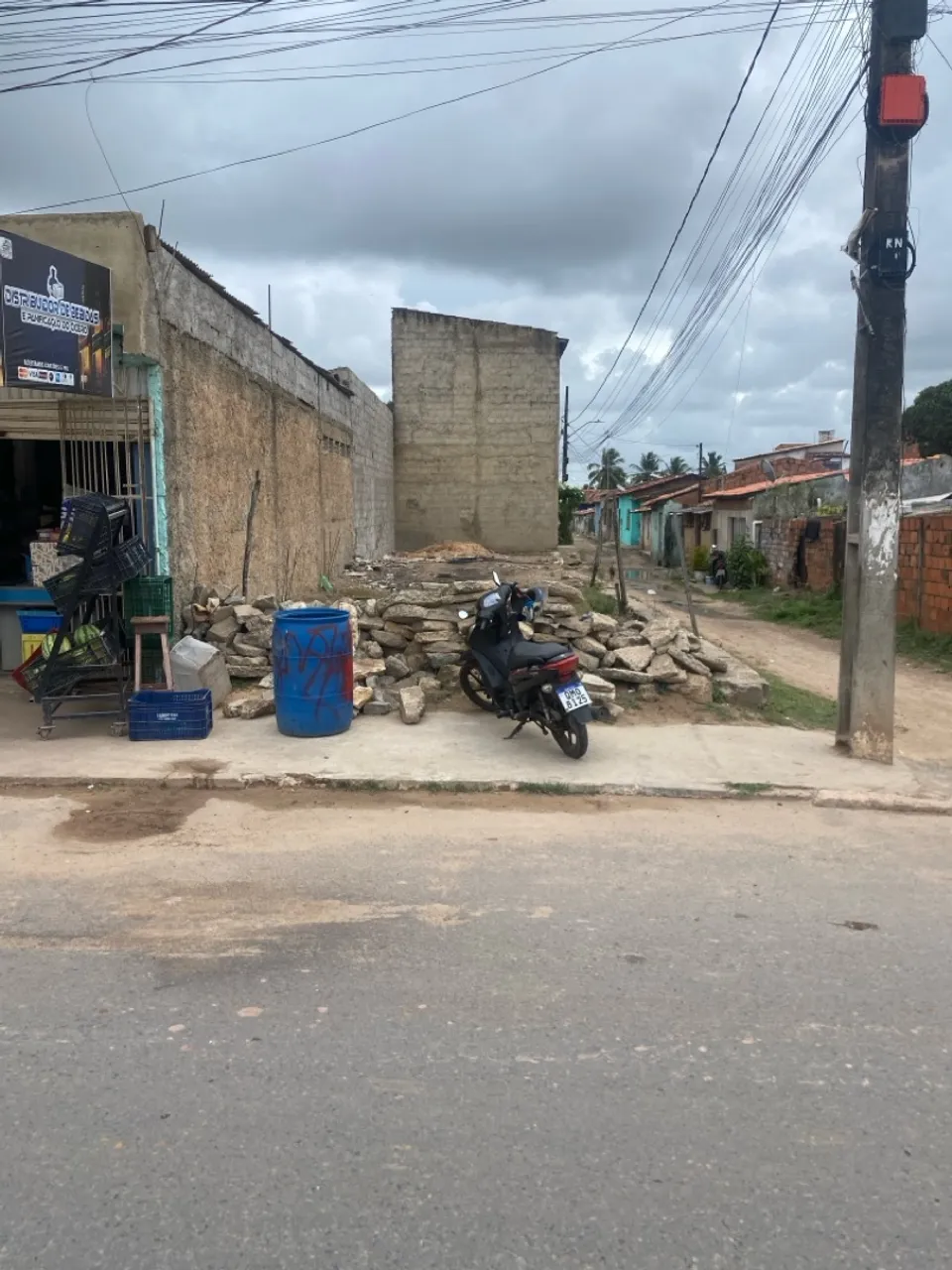 Vendo terreno avenida