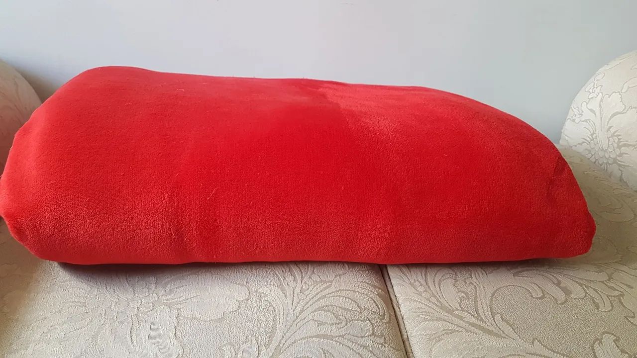 Cobertor de microfibra fino vermelho