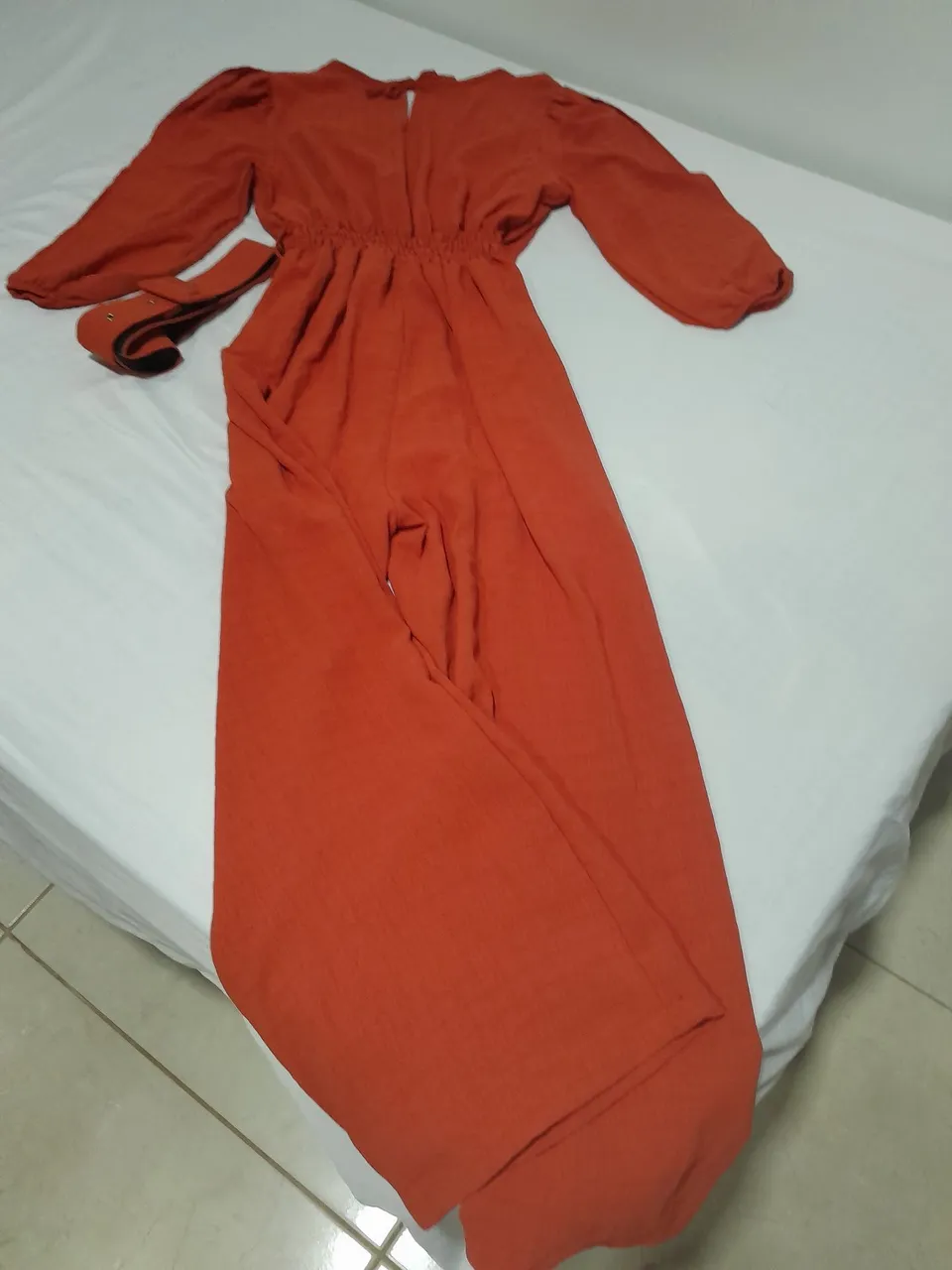 Macacão Longo Laranja - Tamanho G mas veste M tambem.