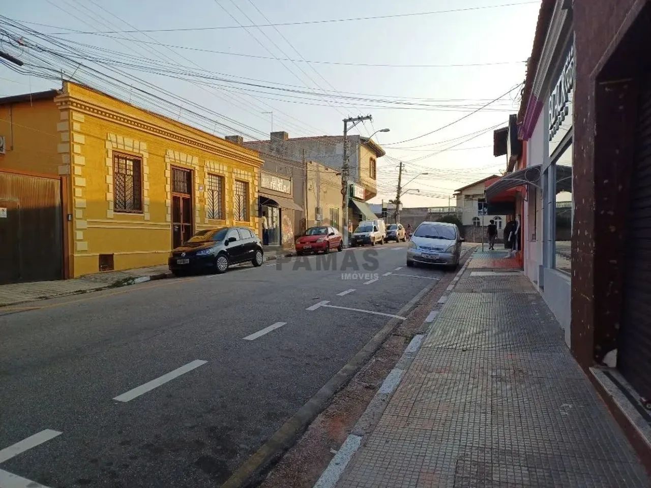 São 02 pequenos salões e excepcional terreno no centro de Vinhedo/SP - Foto 2