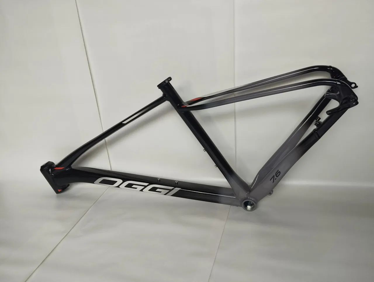 Quadro OGGI 7.6 tamanho L aro 29 mtb