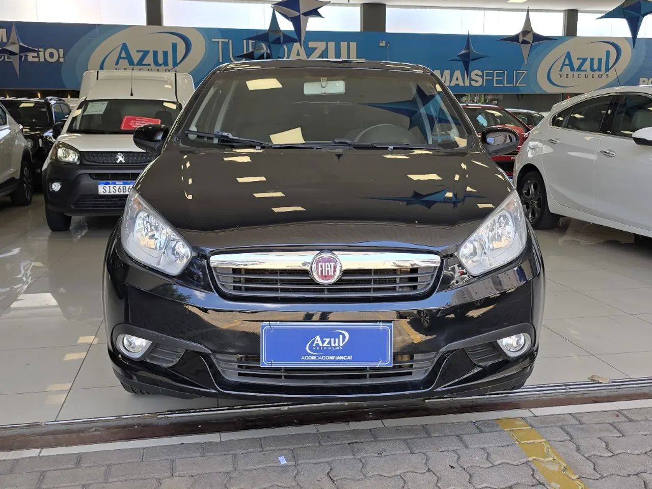 Fiat Siena Attractive 1.4 Fire Flex 8V 4P 2013 - Foto 2