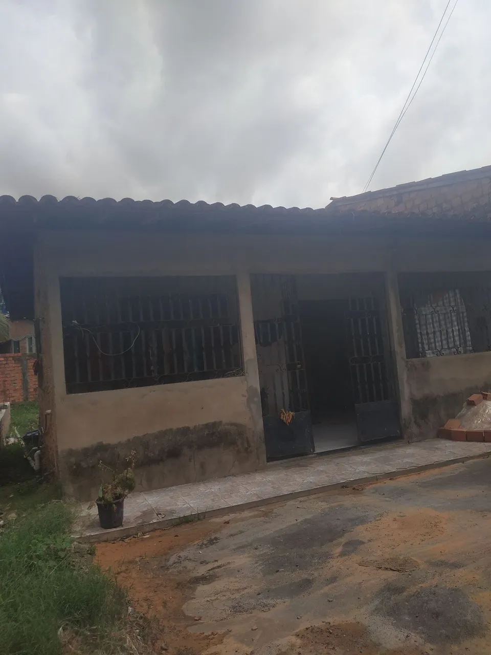 Casa pertinho da Cohab na Vila Isabel cafeteira próx a aurora