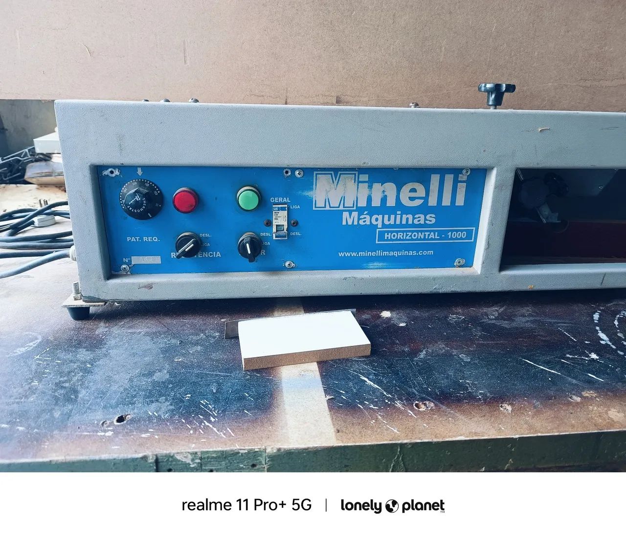 Máquina coladeira de borda Minelli Horizontal 1000