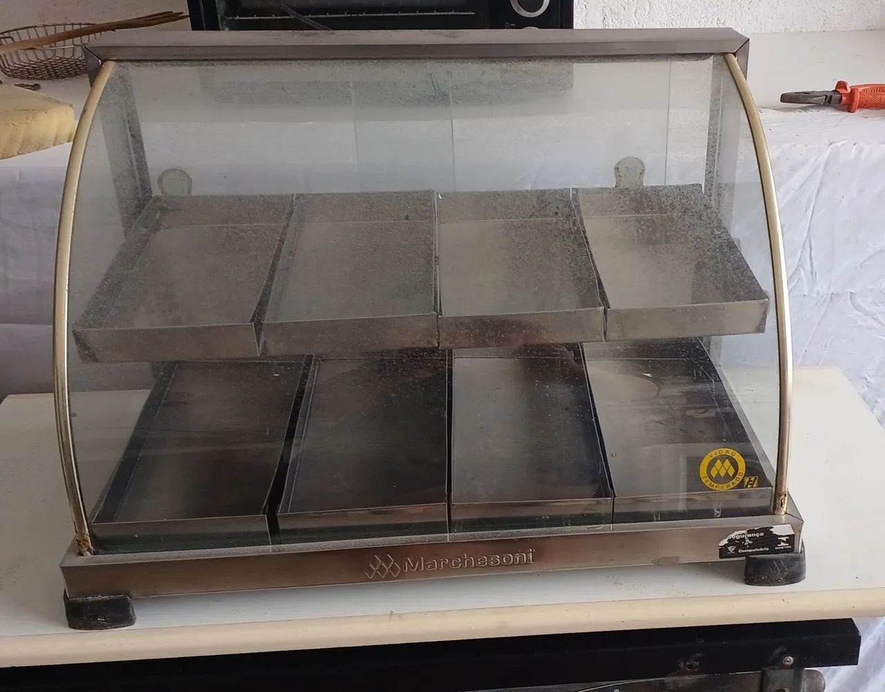 Estufa aquecedora marchesoni 8 bandejas