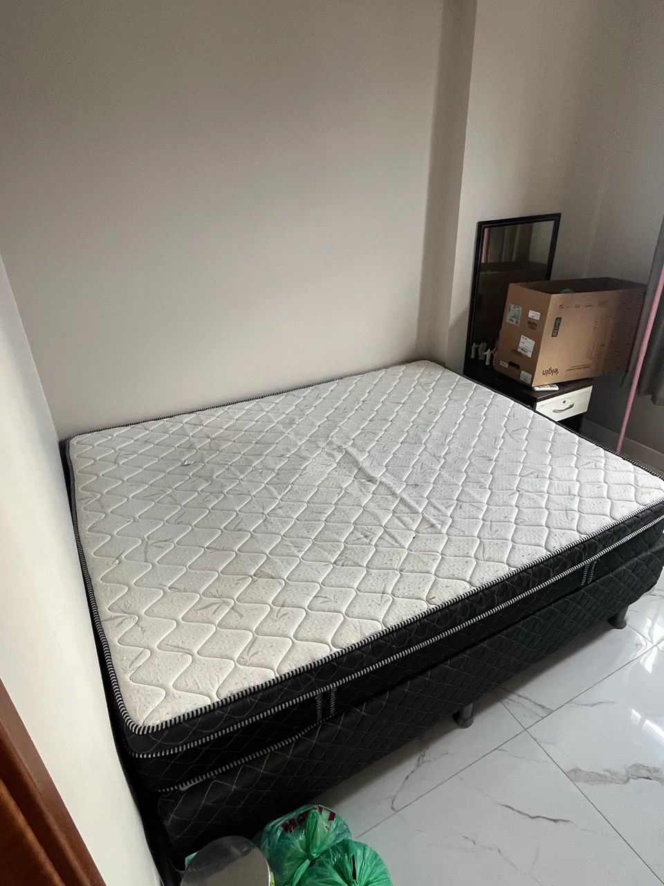 COLCHÃO USADO PERFEITO ESTADO MEGA OFERTA BLACK