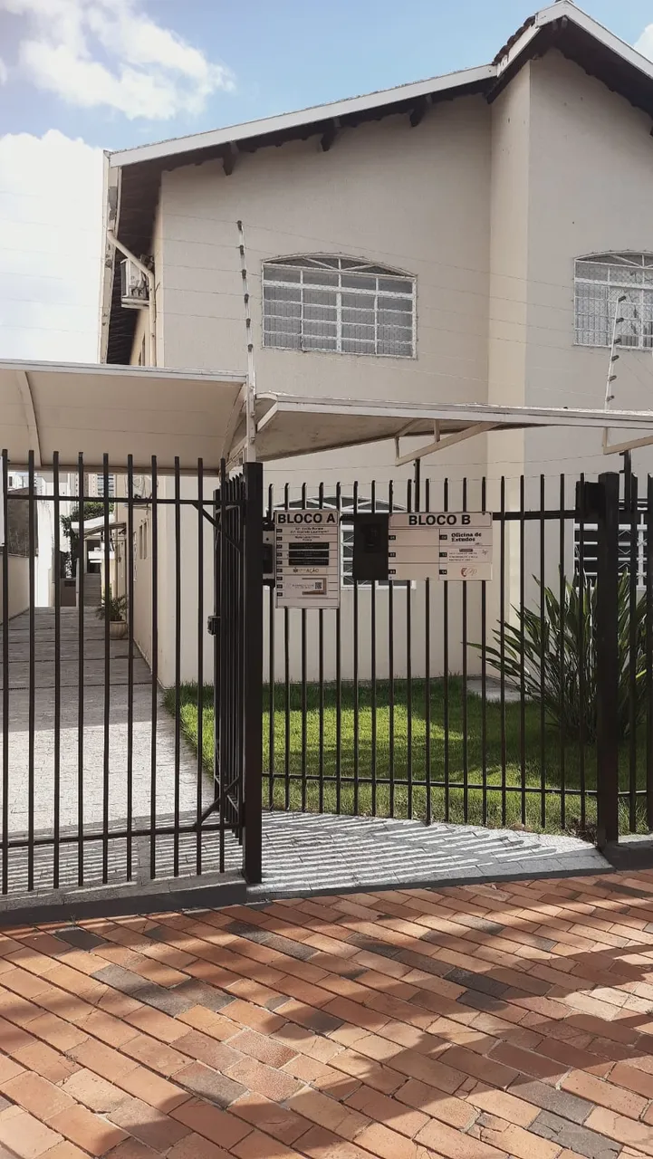 SALA COMERCIAL ACONCHEGANTE- Rua Abrão Júlio Rahe