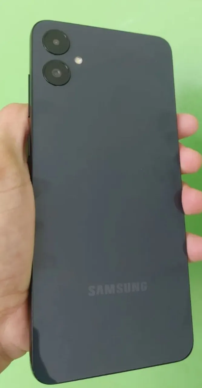 A05, celular com pouco tempo de uso, e muito bom pra quem busca velocidade desempenho !!