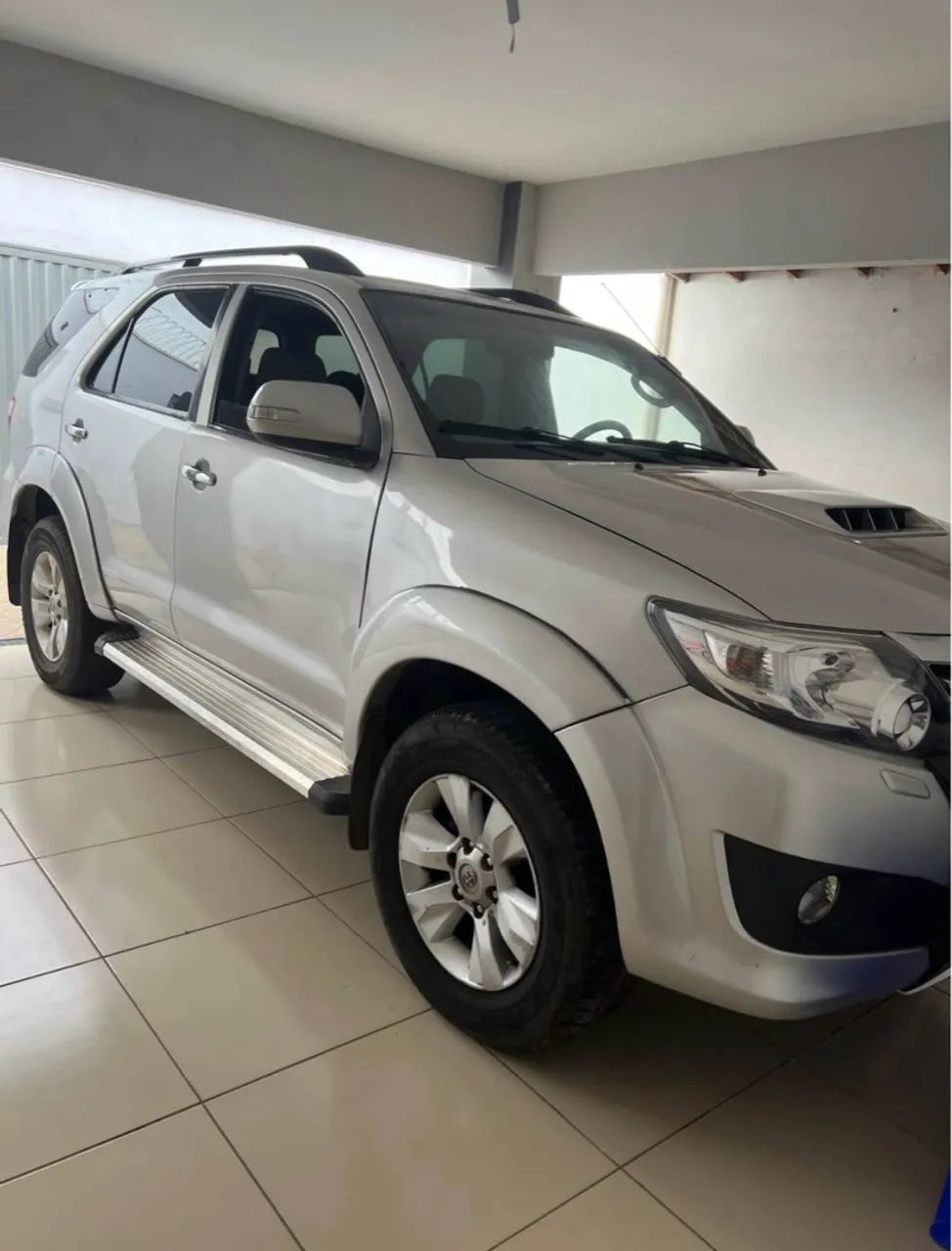 Vendo ou troco Sw4 srv 7 lugares diesel - Foto 5