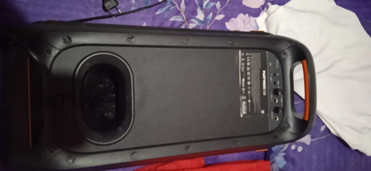 Caixa de Som JBL PartyBox 100