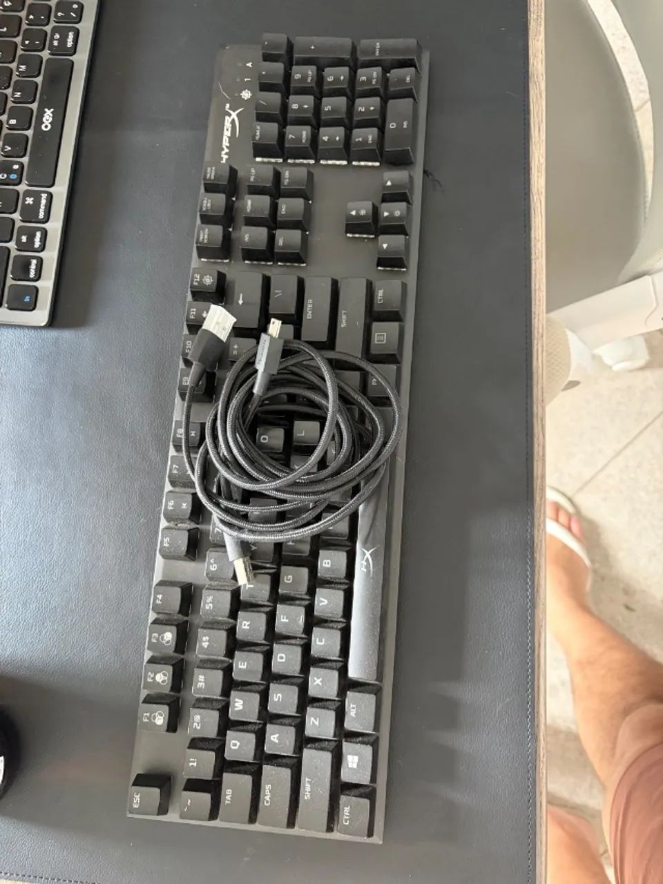 Teclado Mecânico HyperX Alloy FPS RGB, switch Kailh Silver, com cabo, layout US - Foto 2