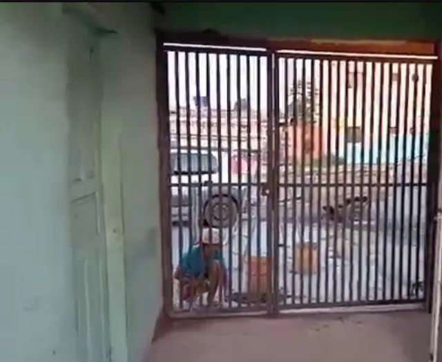 Vende-se - Área total: 326,02m2