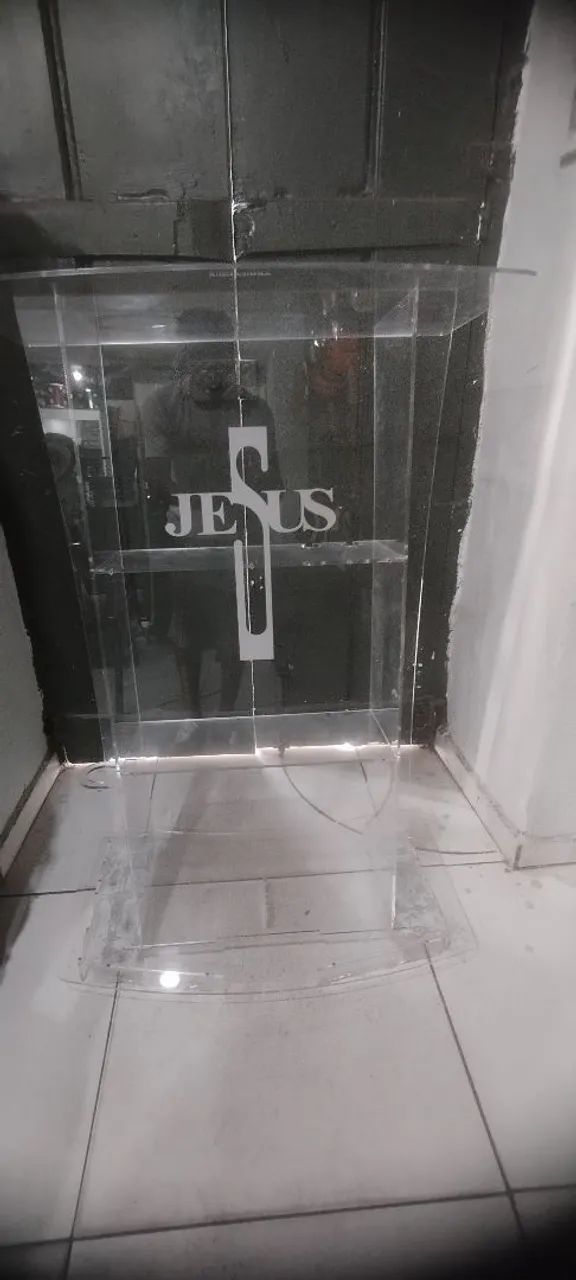 Púlpito em acrílico 