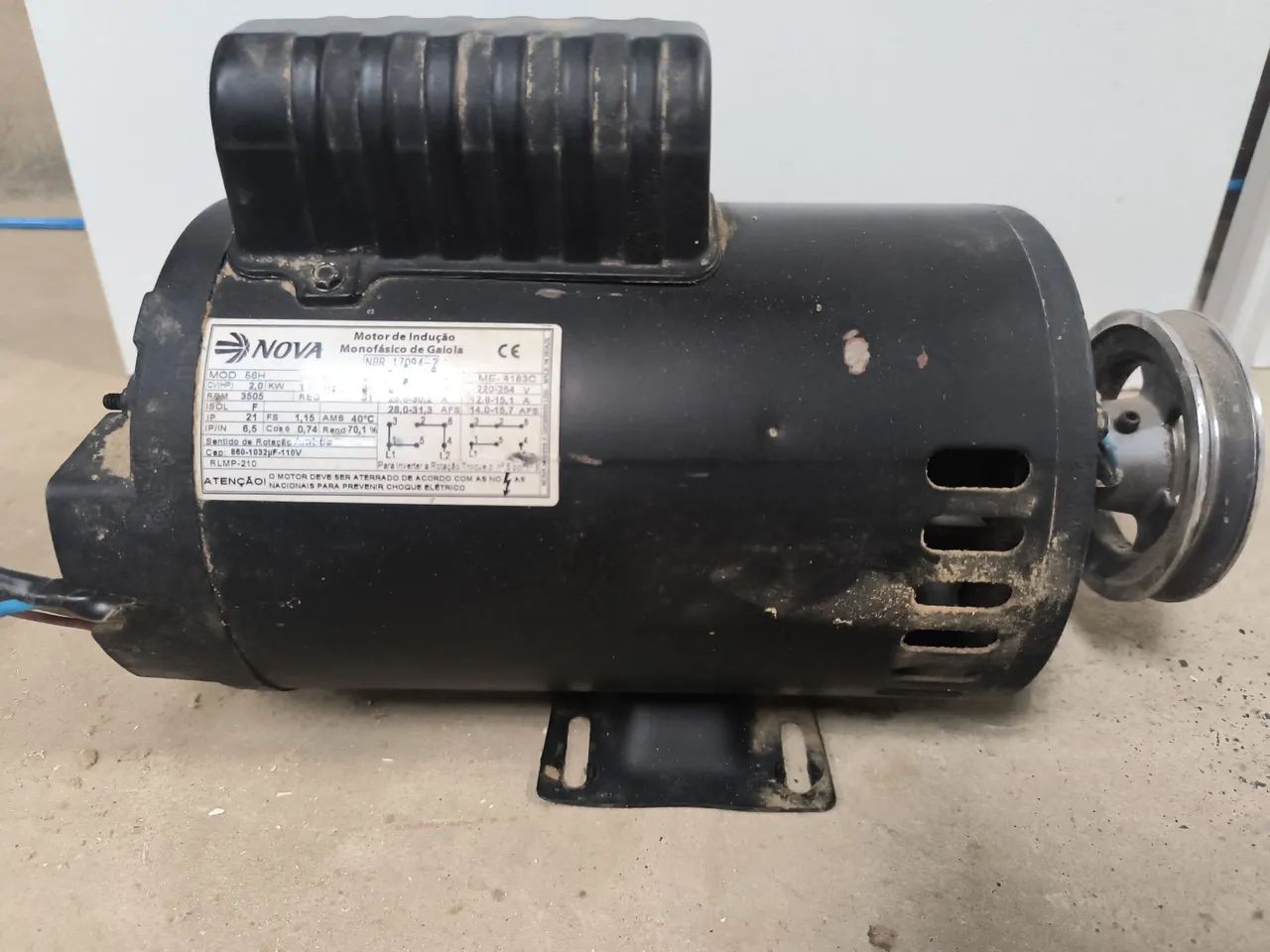 Motor elétrico para compressor 110/220