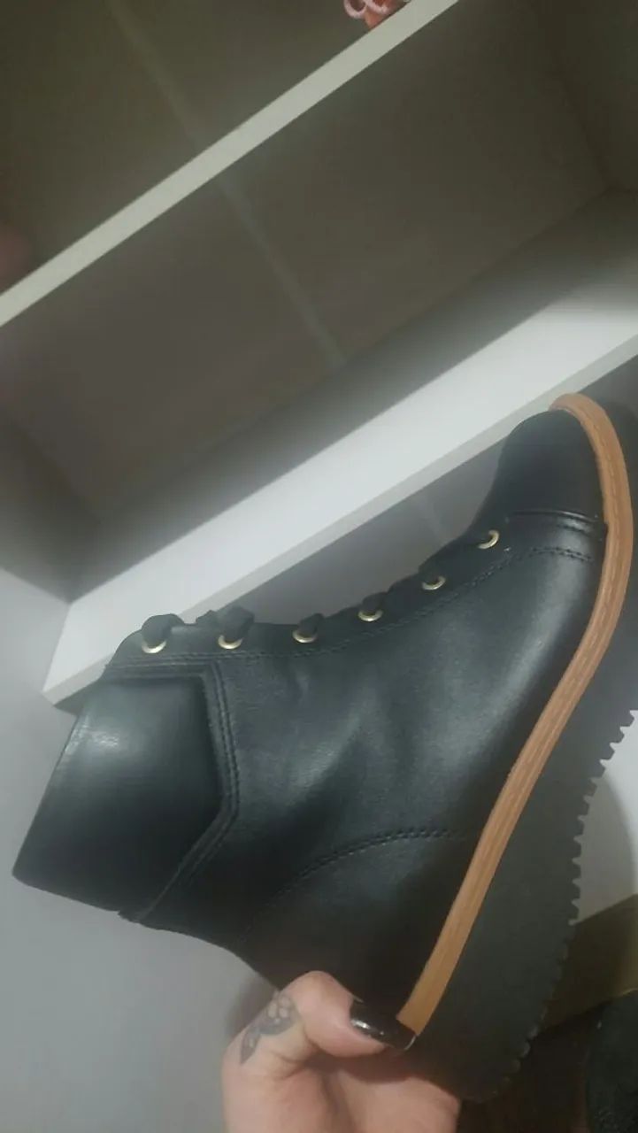 Botas moleca a venda  - Foto 4