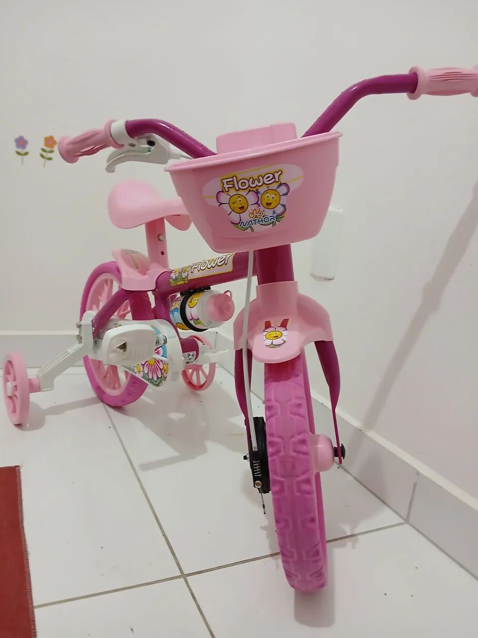 Bicicleta infantil semi nova 