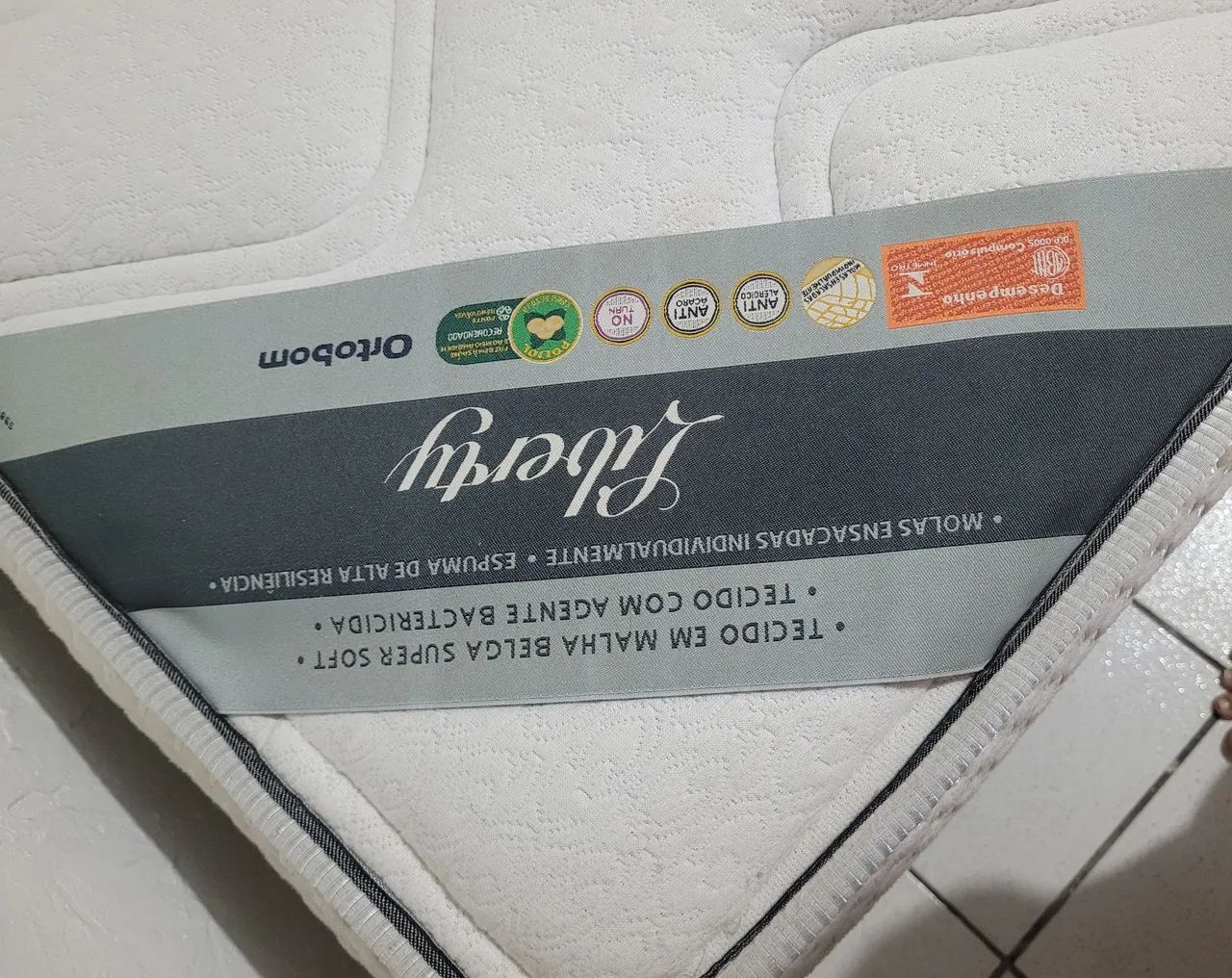 Cama casal king ortobom Liberty. 
