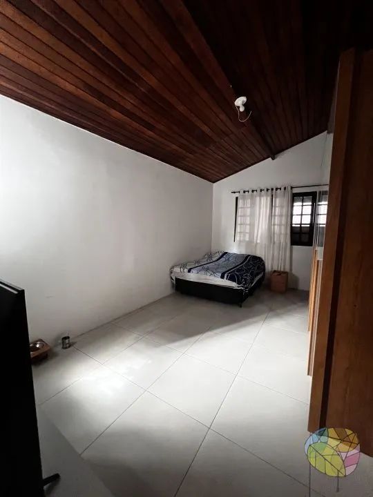 ÓTIMA CASA PARA VENDA COM 4 DORMITÓRIOS - Foto 2