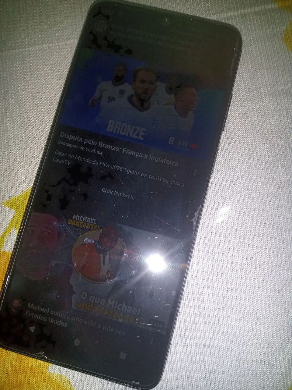Motorola E22 - Foto 2
