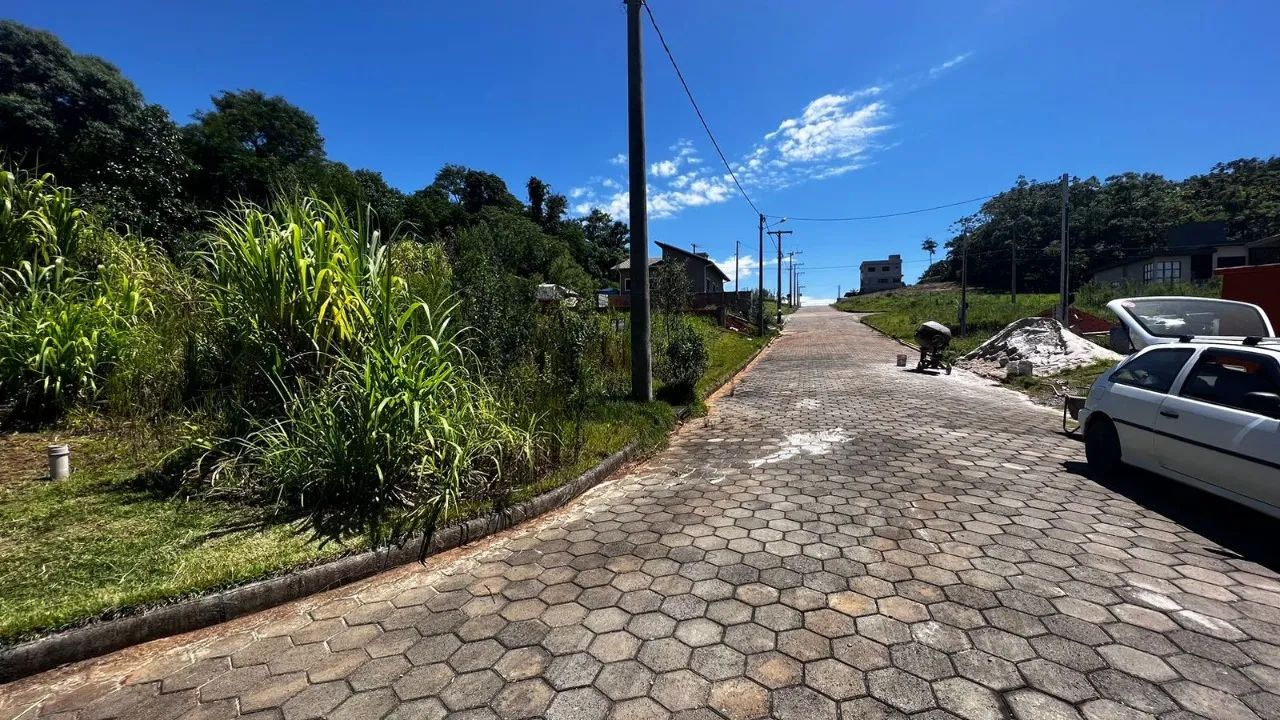 Terreno com excelente localização medindo 433,82m². - Foto 4