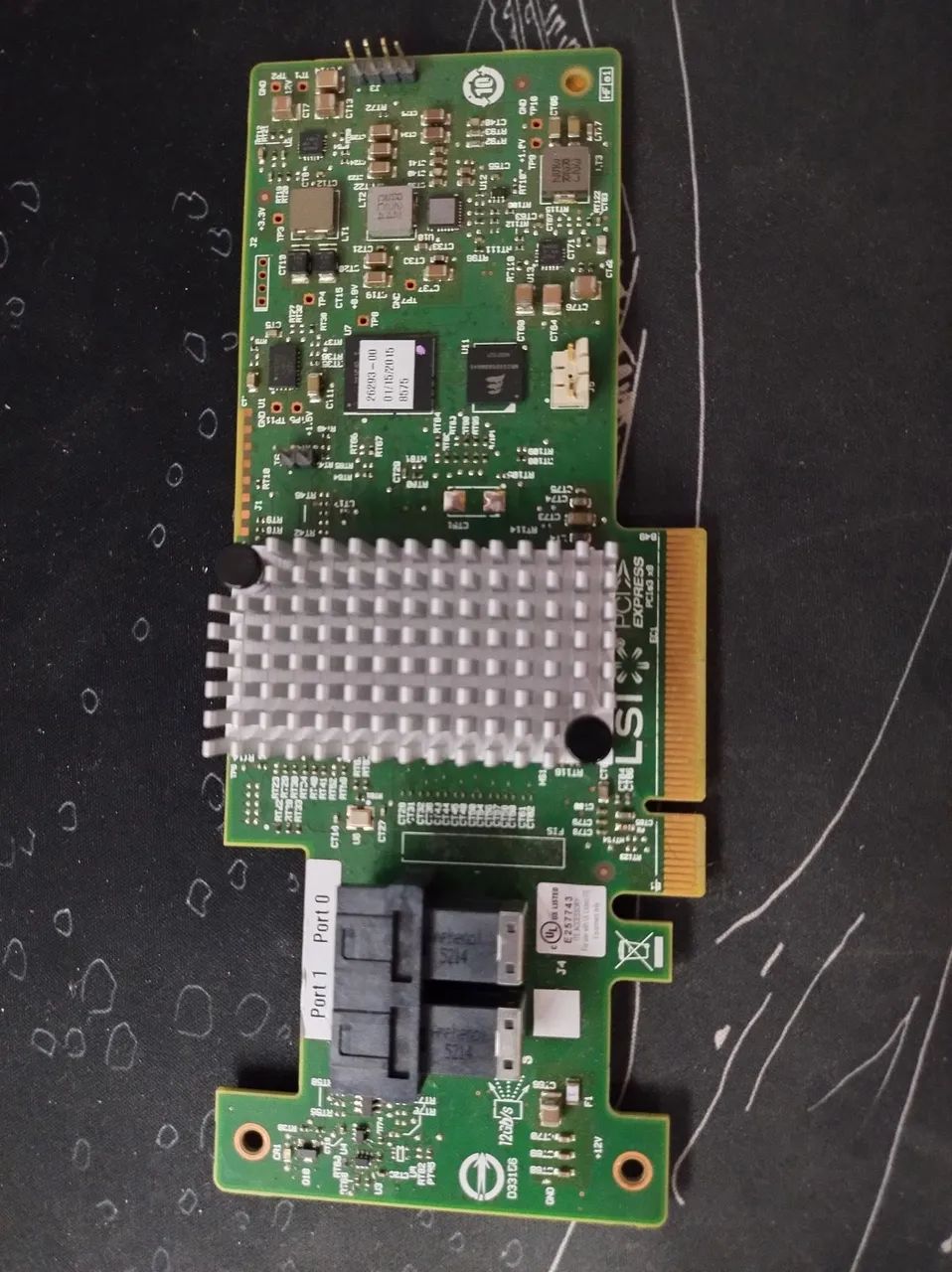 Controladora RAID IBM Serveraid M1215 PCI-Express SATA RAID 12GB/s 46C9115