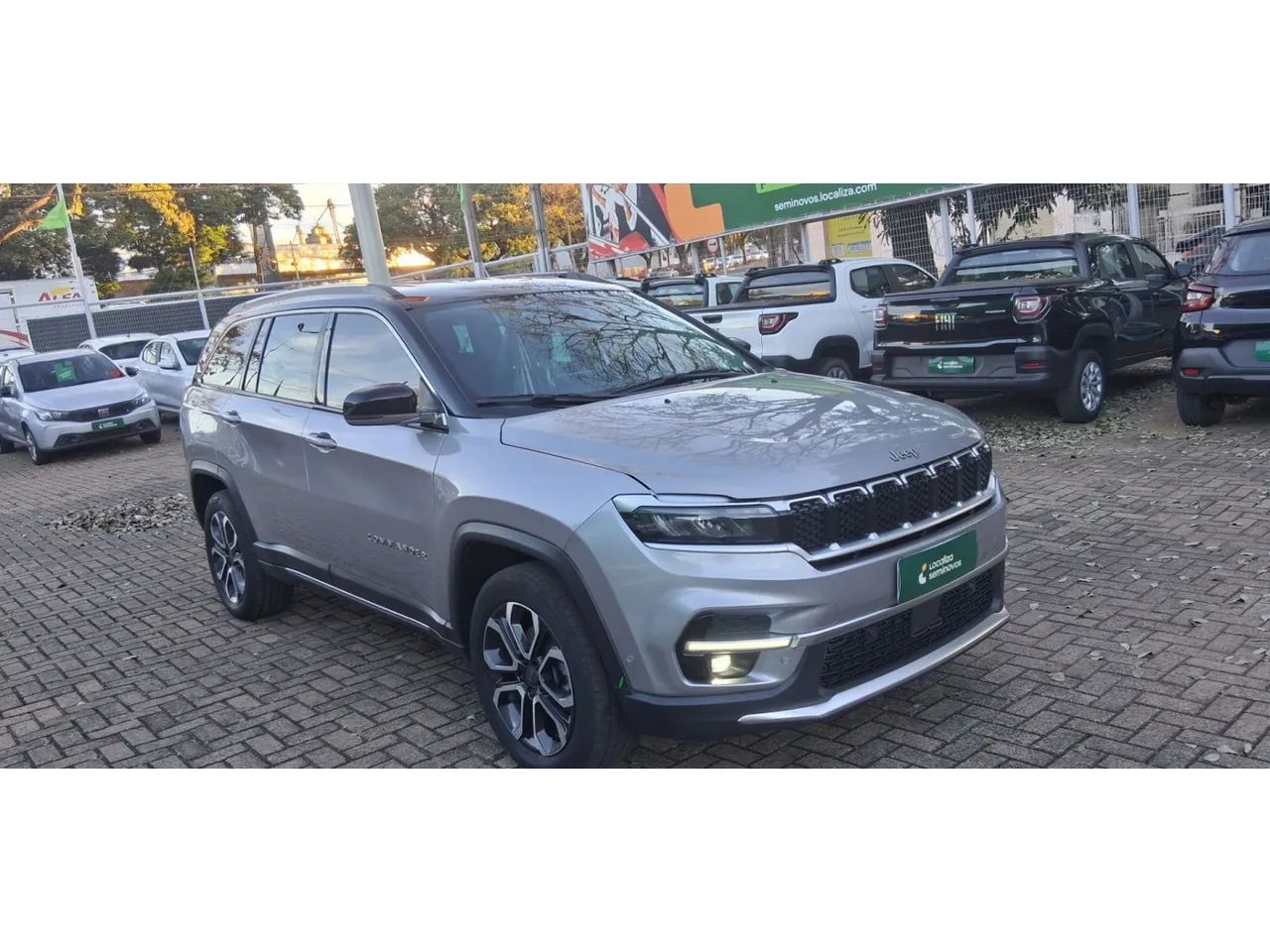 Jeep Commander Limited T270 1.3 TB Flex AUT 2023 - Foto 3
