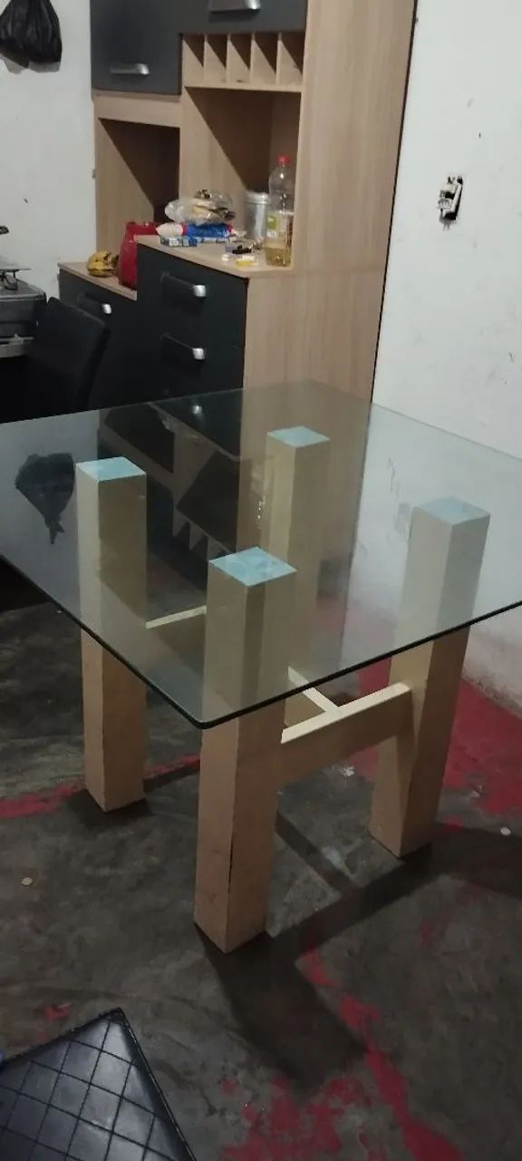 Mesa de vidro  medida 110x110