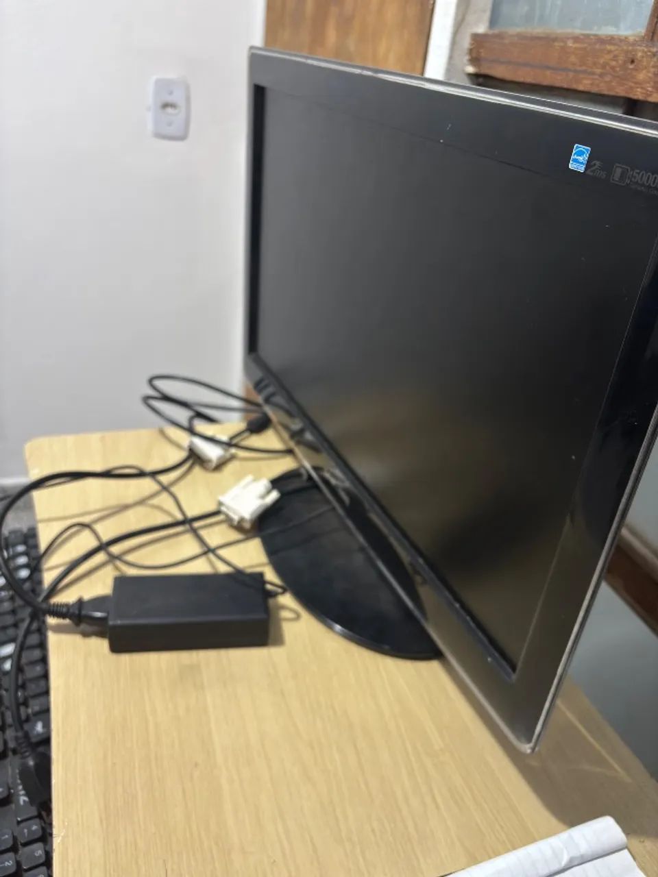 Monitor 22 polegadas Samsung para gamer/escritório + cabos (ótimo estado e barato) - Foto 2