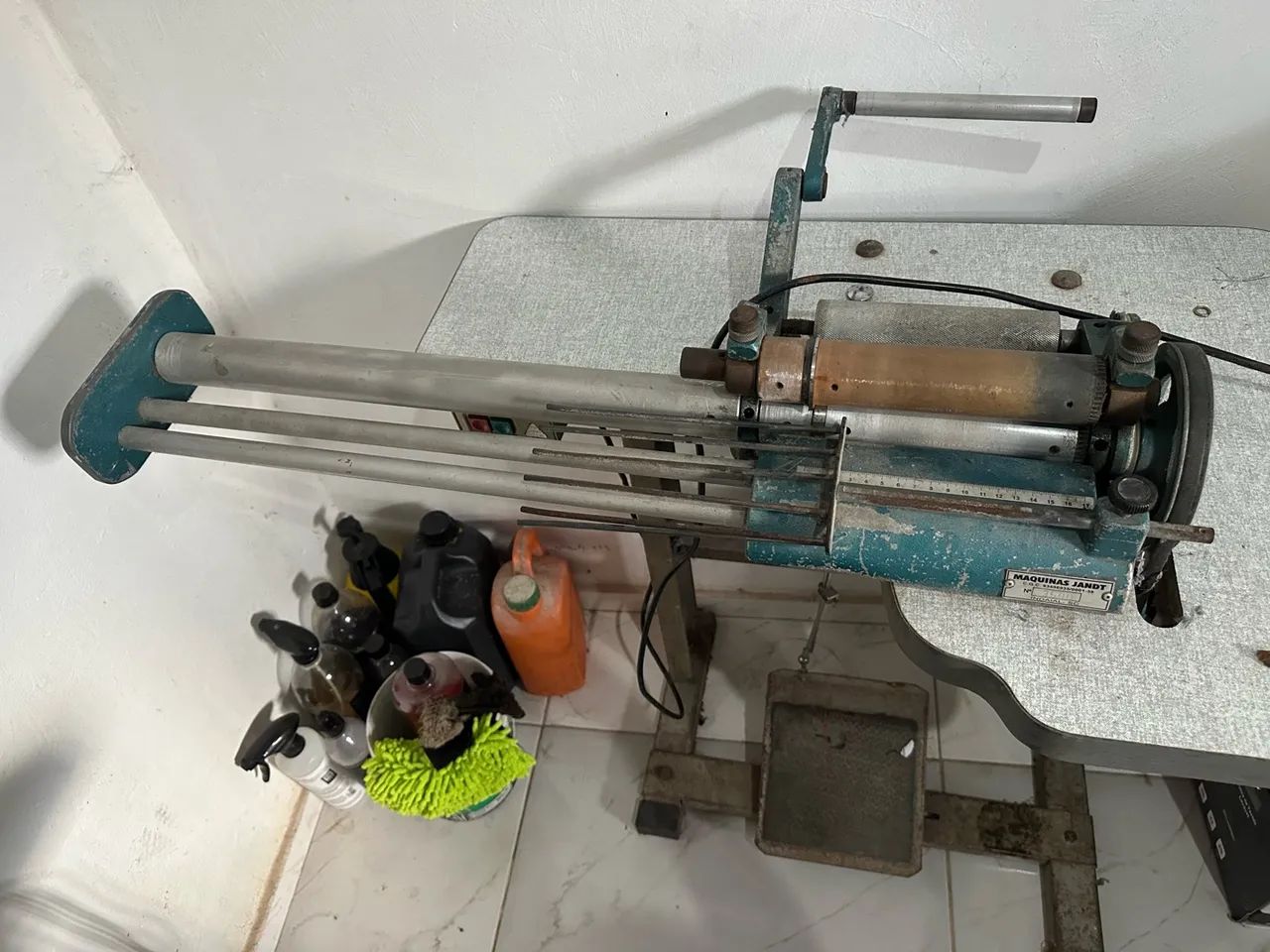 Vendo máquina Refiladeira 800$ - Foto 3