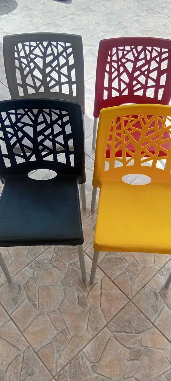 Conj. Mesa e Cadeiras