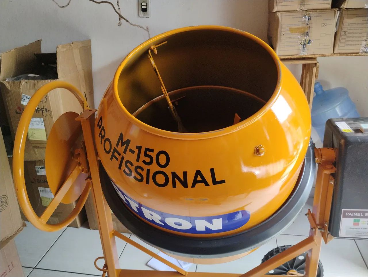 Betoneira 150/ nova