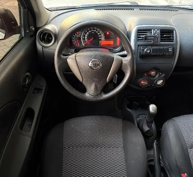 Nissan March S 1.0 12V Flex 5p, foto 11 de 15