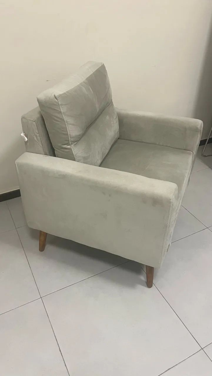 Vendo poltrona nova 1 mês de comprado  - Foto 4