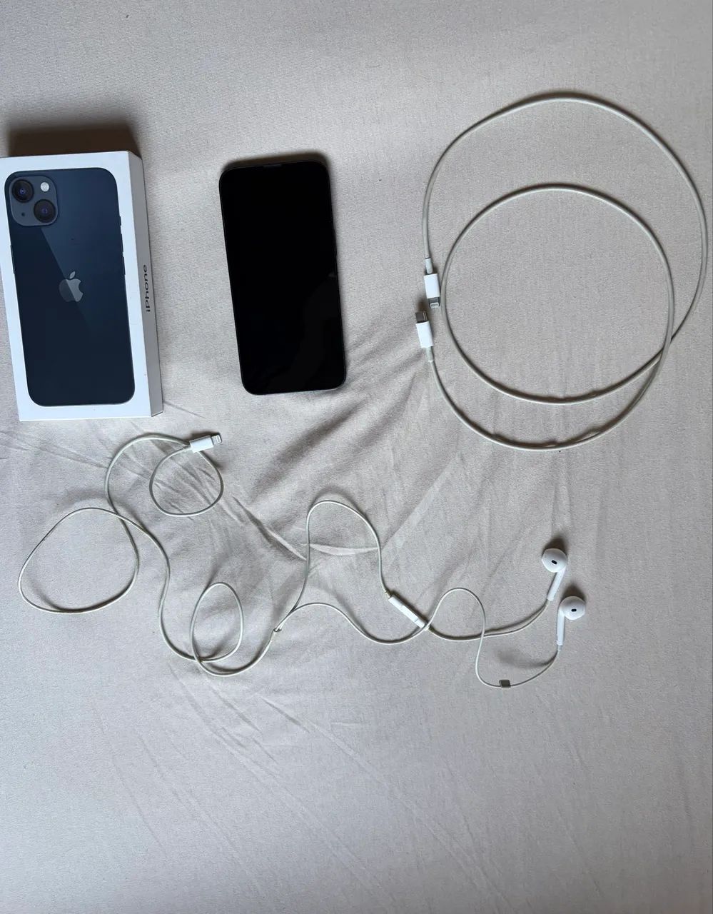 iPhone 13 128gb com cabo e fone originais - Foto 4