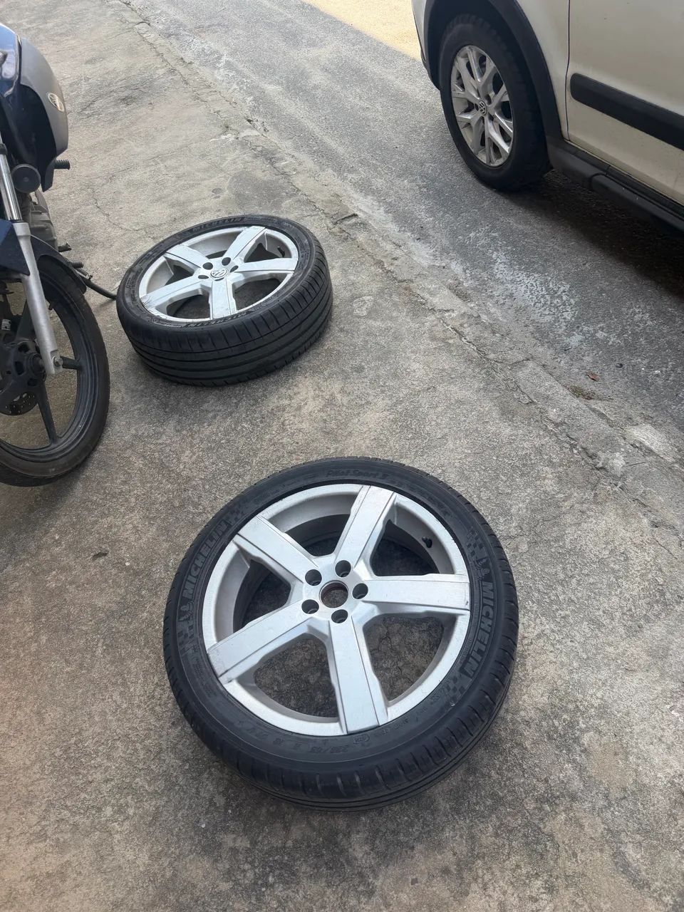Roda 18 com Pneus - Foto 2