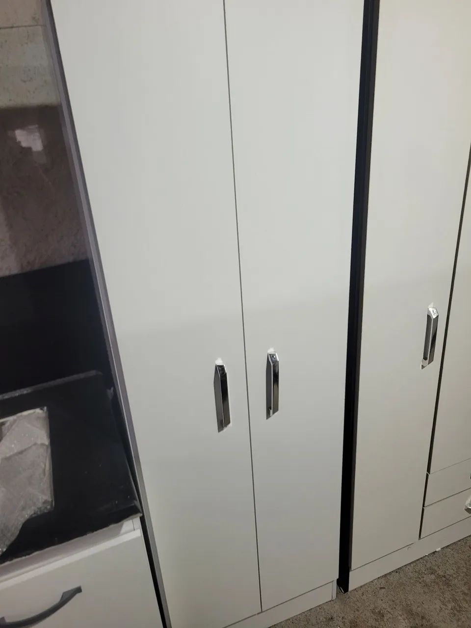 Armario multiuso ( novo ) entrego 