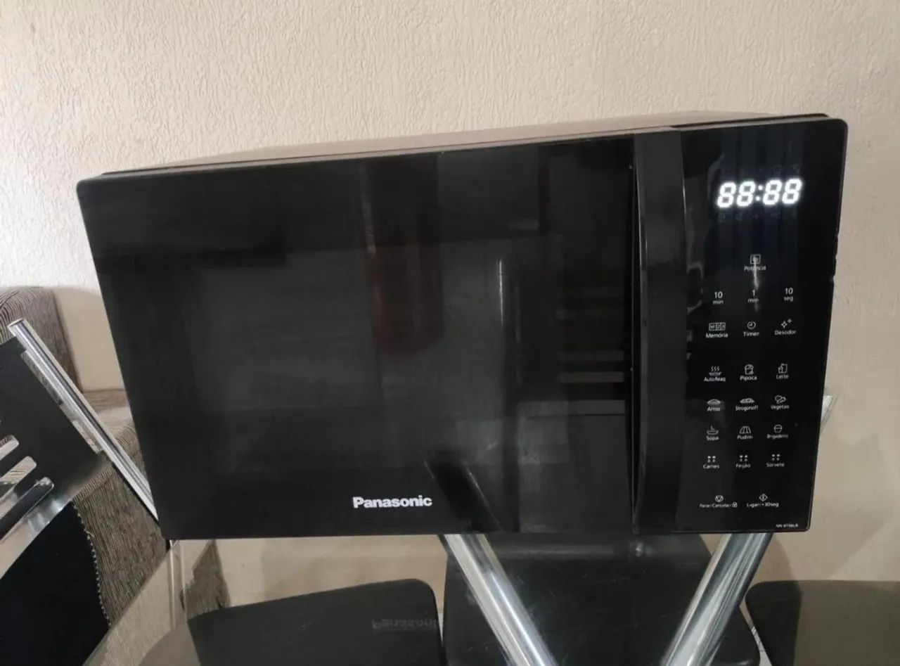 Microondas Panasonic 34L Preto 